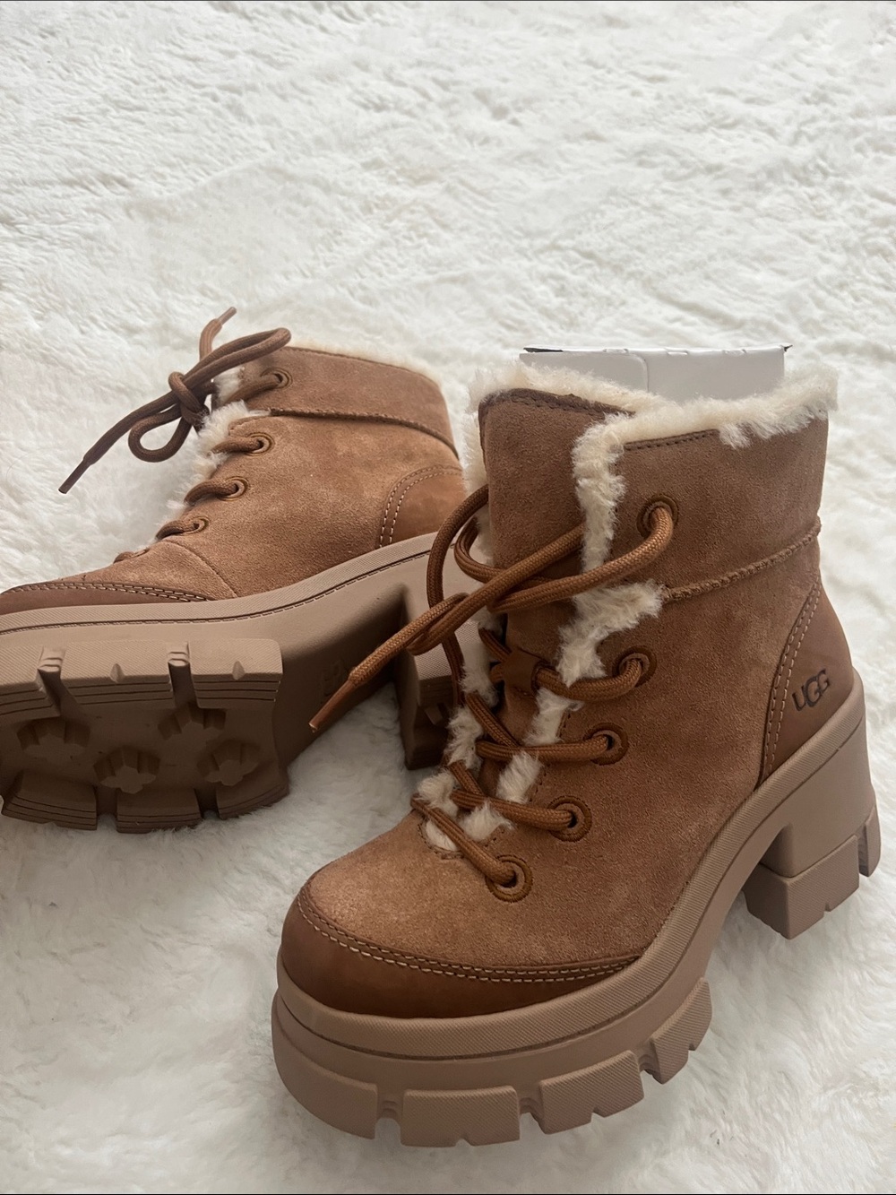 UGG 🔥